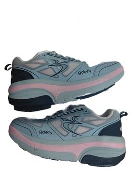 Gravity Defier Ion Light Blue and Pink Women's Aize 7 Athletic Sneakers